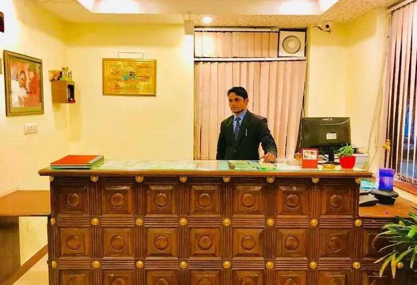 هتل Tuk Tuk Backpackers Near Railway Station Jaipur