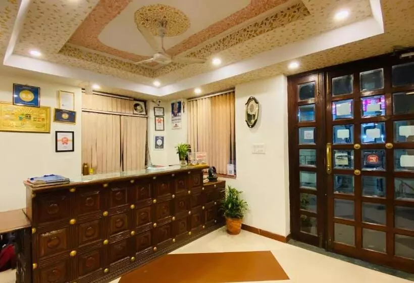 هتل Tuk Tuk Backpackers Near Railway Station Jaipur