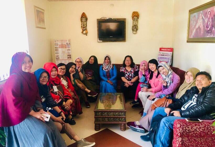 Hotel Tuk Tuk Backpackers Near Railway Station Jaipur