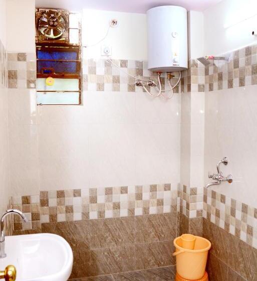 Hotel Tuk Tuk Backpackers Near Railway Station Jaipur