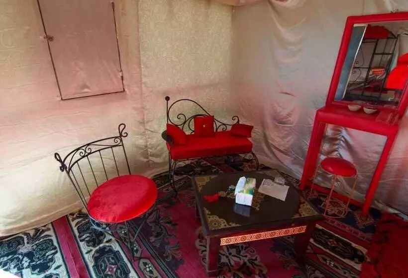 Majatalo Bivouac Les Touareg Chez Bachir