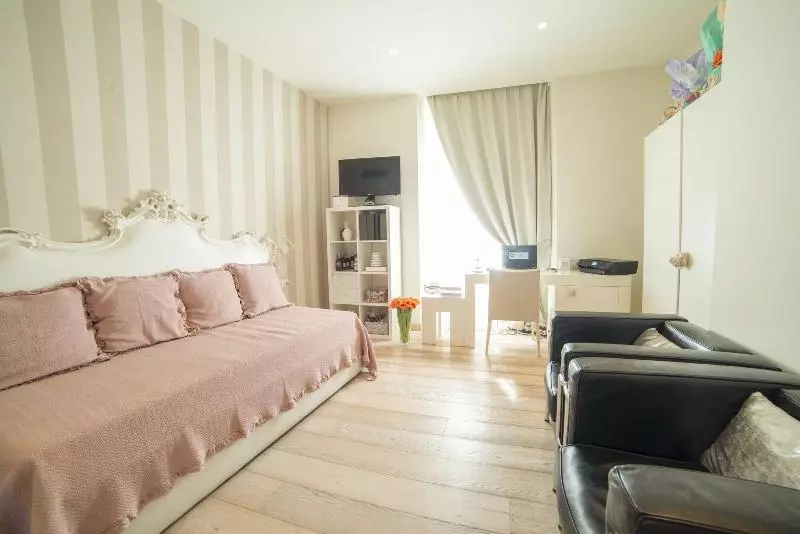 پانسیون Rooms Milano Duomo