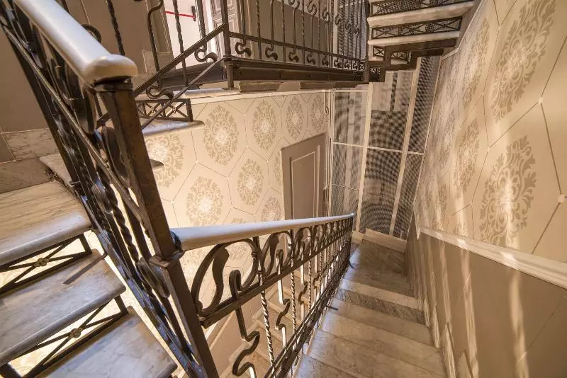 پانسیون Rooms Milano Duomo