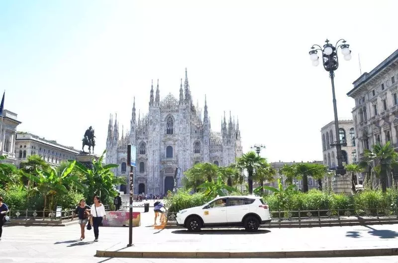 پانسیون Rooms Milano Duomo