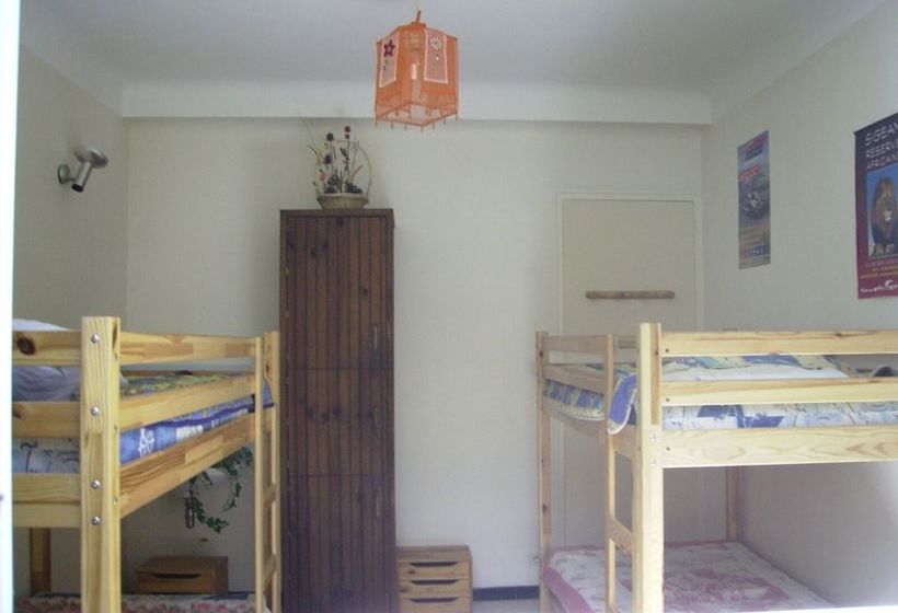 Camping De L Agly. Gites