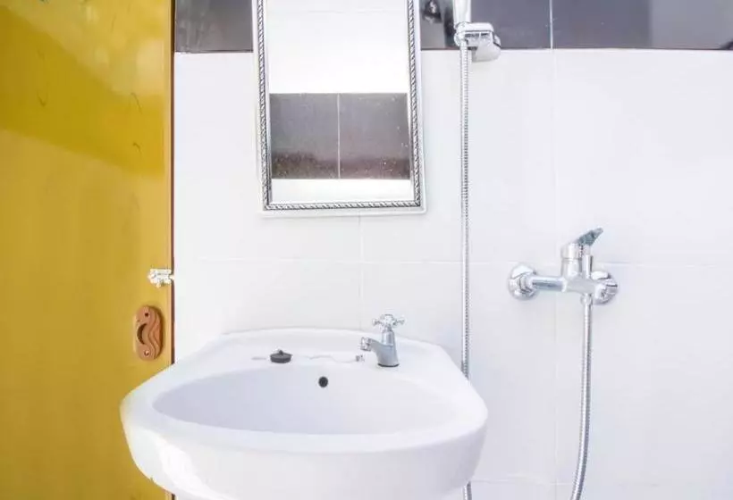 ホテル Spot On 3178 Homestay Sampalan Indah Ii