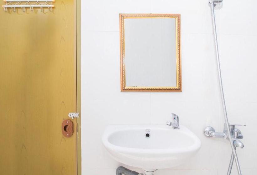 Отель Spot On 3178 Homestay Sampalan Indah Ii