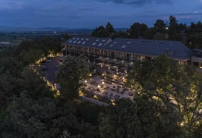 Hotelli The Lynx Mountain Resort