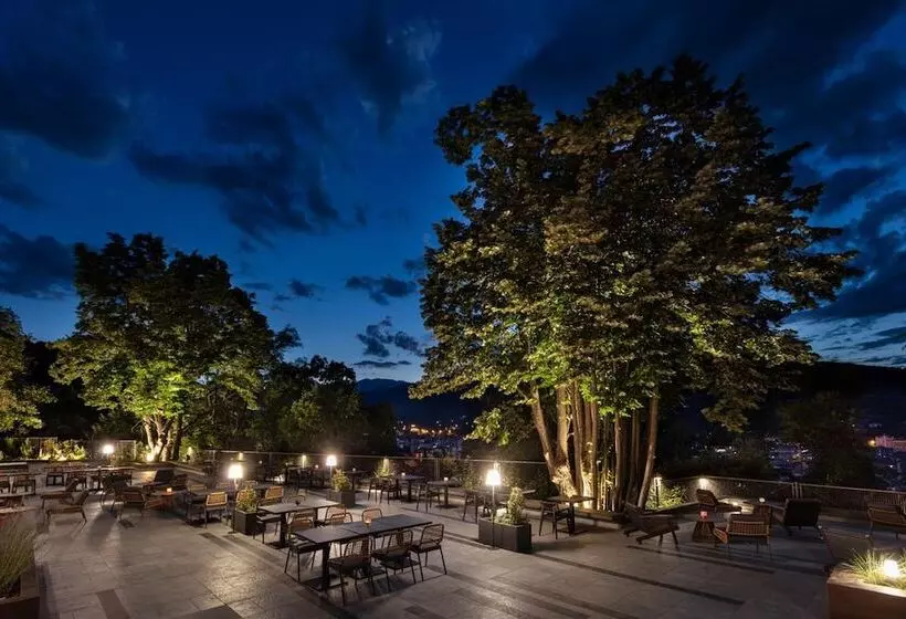 Hotelli The Lynx Mountain Resort