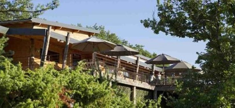 בית מלון כפרי Village Huttopia Sud Ardèche