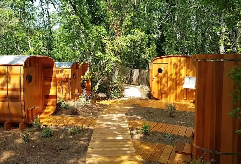 Hotelli Village Huttopia Sud Ardèche