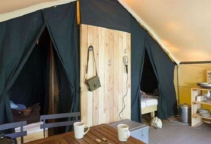 בית מלון כפרי Village Huttopia Sud Ardèche