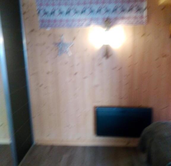 Studio Confortable A Taninges 25 M² Avec Vue Sur Jardin