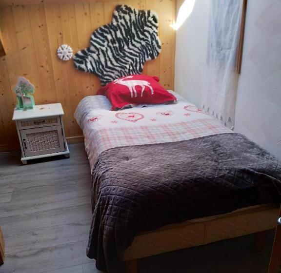 Studio Confortable A Taninges 25 M² Avec Vue Sur Jardin