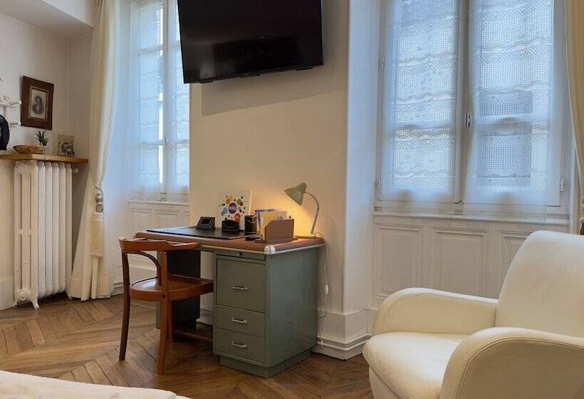 Chambre De Charme Au Coeur De Valence