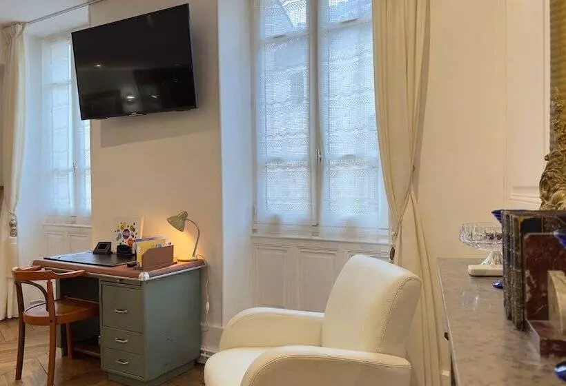 Chambre De Charme Au Coeur De Valence