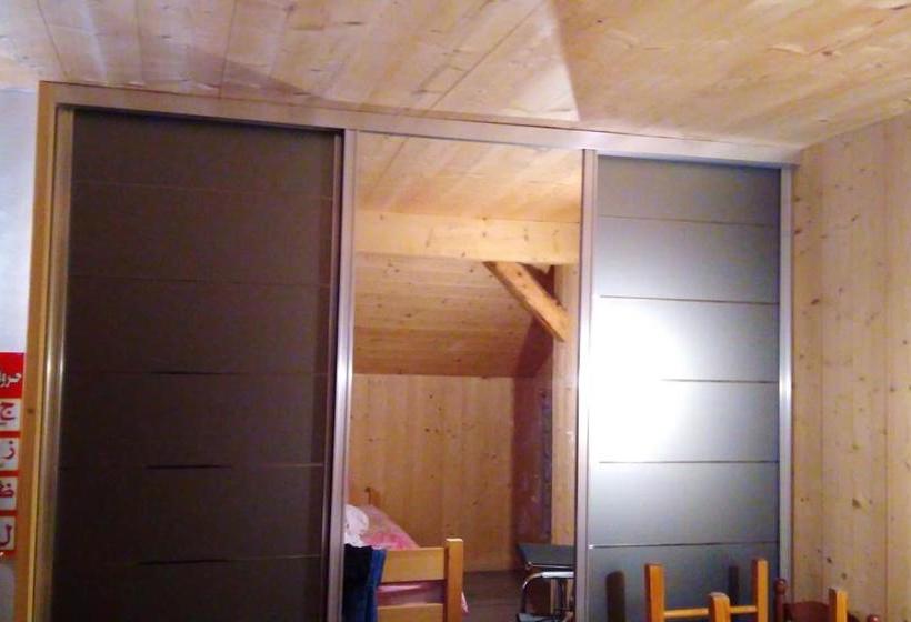 Studio Confortable A Taninges 25 M² Avec Vue Sur Jardin