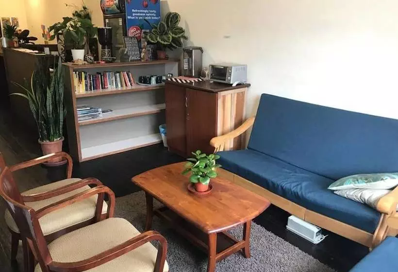 ユースホステル Downtown Bunkers