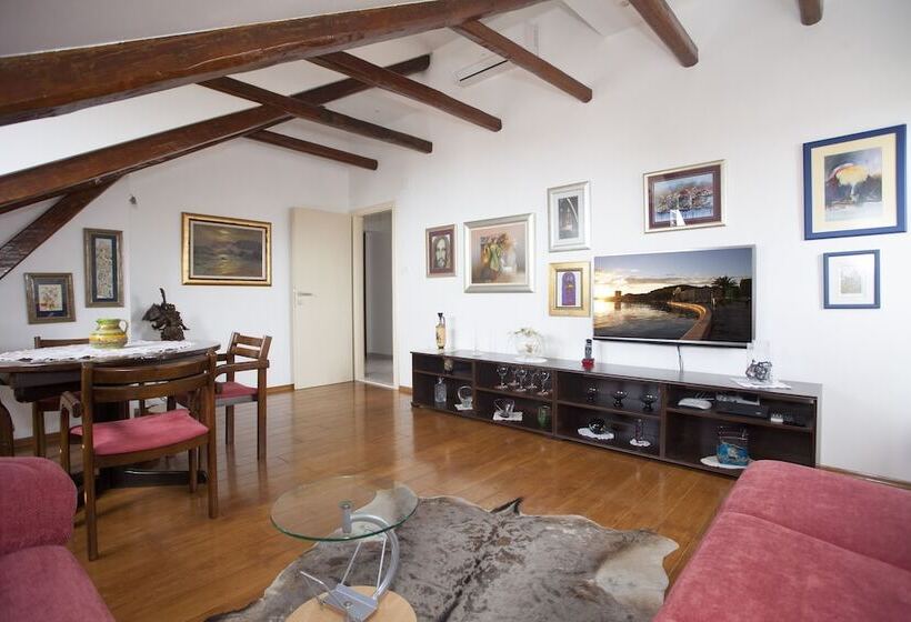 Apartment Split Belvedere