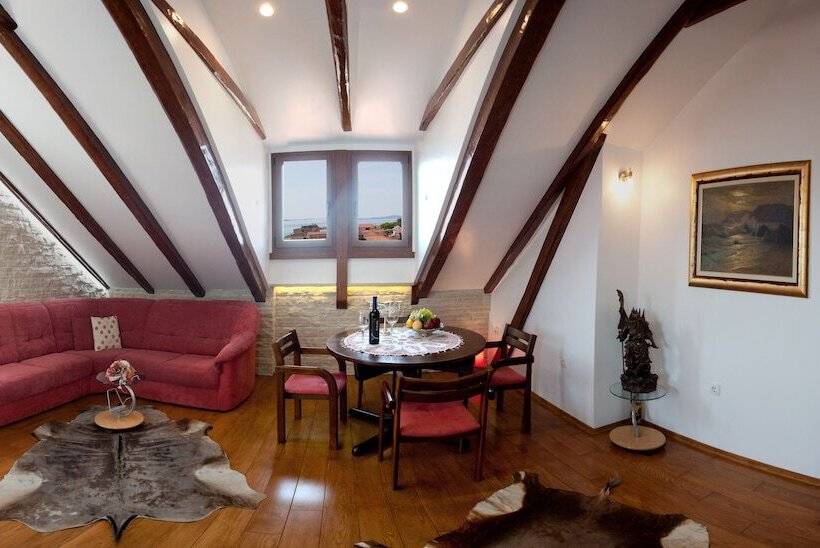 Apartment Split Belvedere