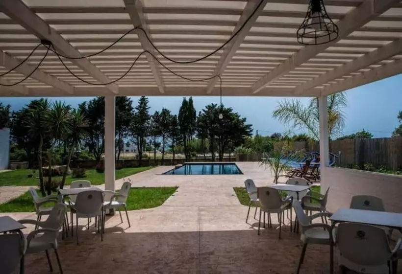 Aamiaismajoitus (B&B) Villa Mamirè