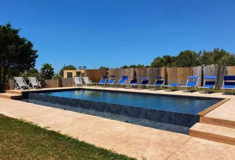 Aamiaismajoitus (B&B) Villa Mamirè