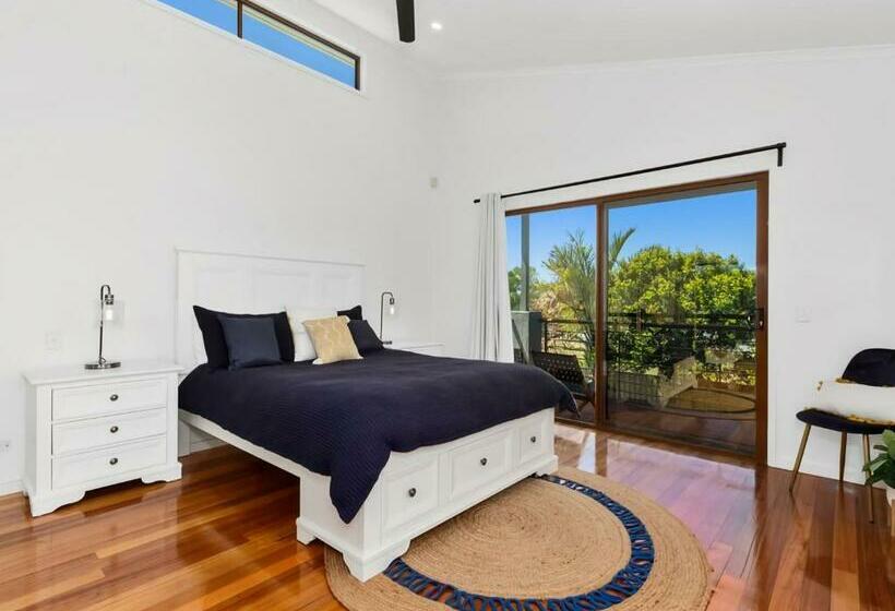 Coastal Soul   Family Entertainer With Pool