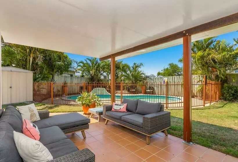 Coastal Soul   Family Entertainer With Pool