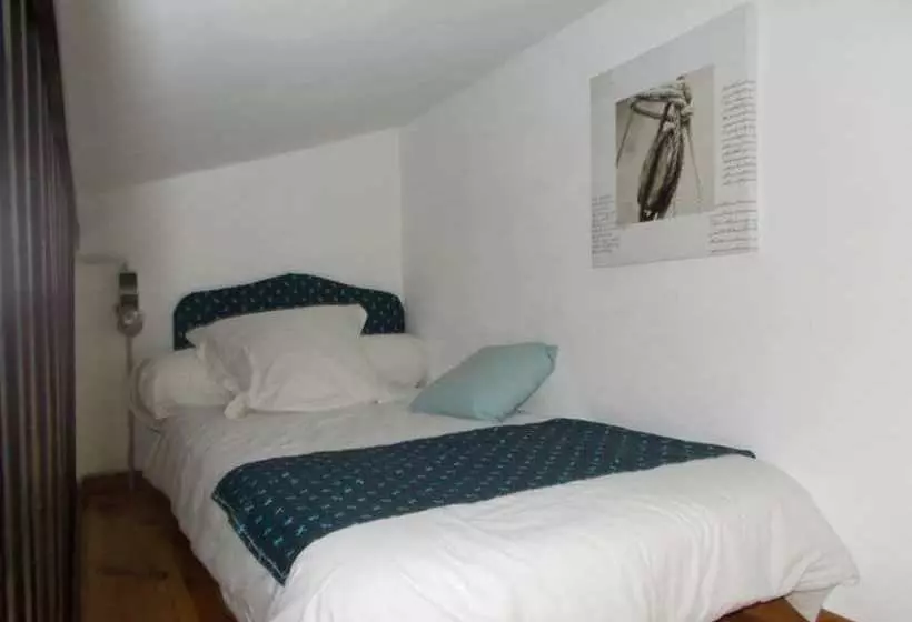 Domaine Oléicole Du Mas Boutet  B&b