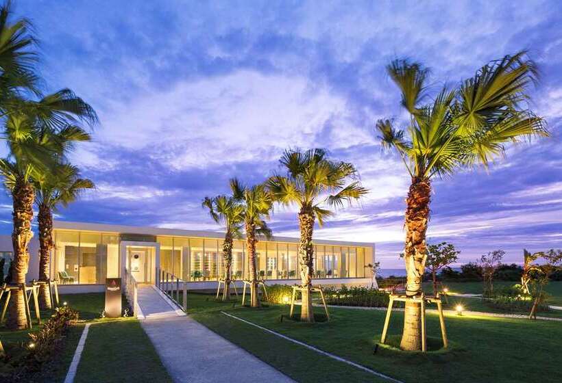 هتل Hilton Okinawa Sesoko Resort