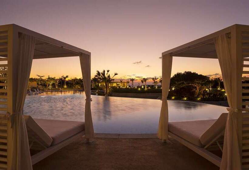 هتل Hilton Okinawa Sesoko Resort