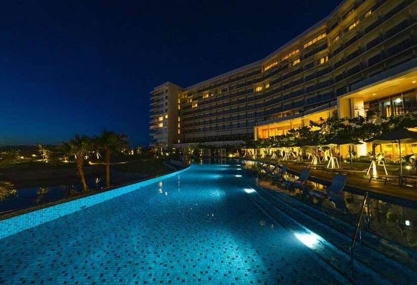 هتل Hilton Okinawa Sesoko Resort