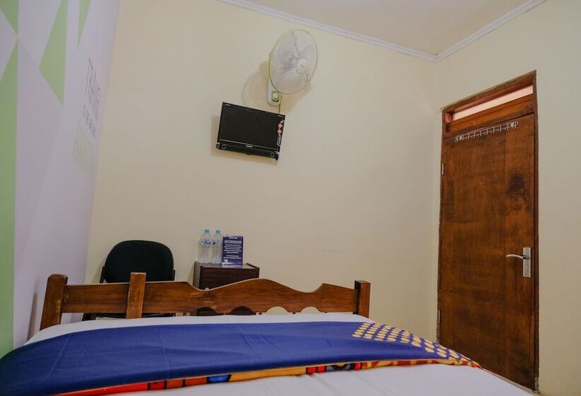 הוסטל Spot On 2368 Dahlia Homestay Family Residence