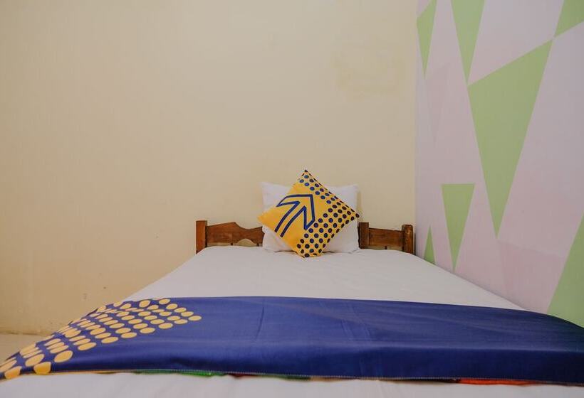 הוסטל Spot On 2368 Dahlia Homestay Family Residence