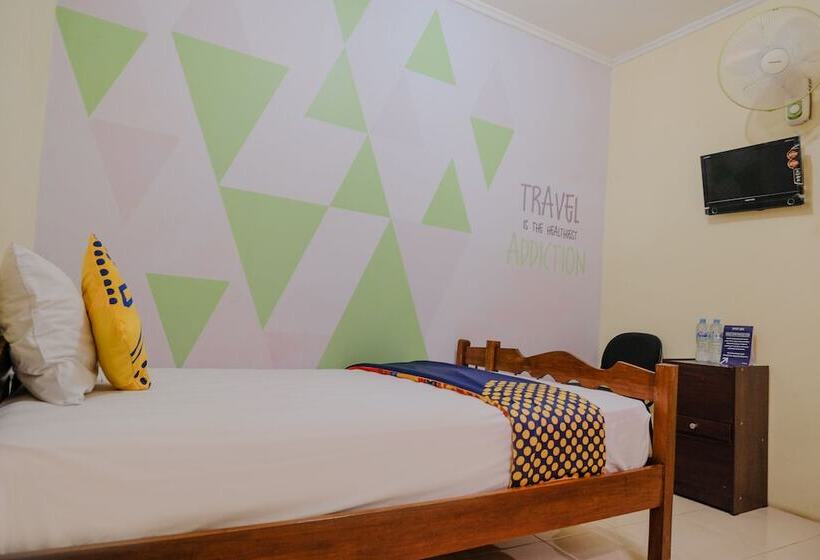 הוסטל Spot On 2368 Dahlia Homestay Family Residence