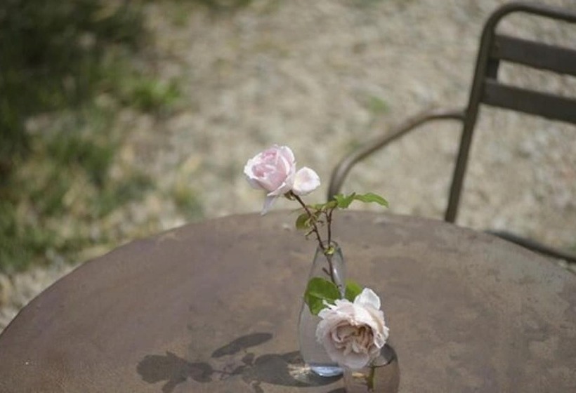 مبيت وإفطار Les Chambres D Agmara