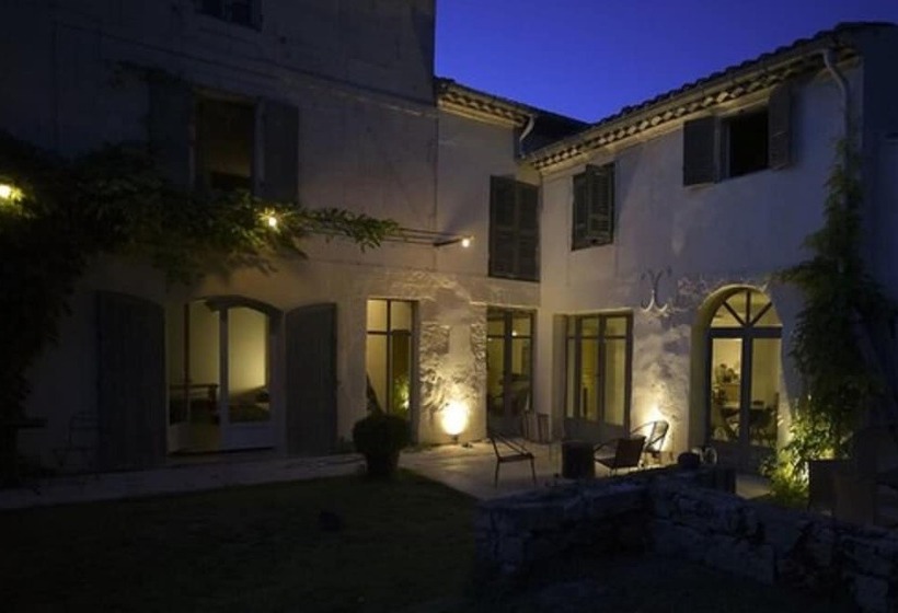 مبيت وإفطار Les Chambres D Agmara