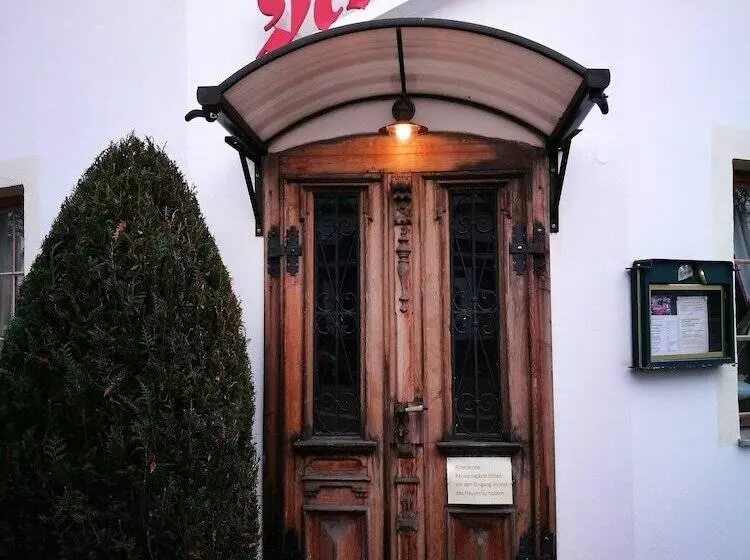 Aamiaismajoitus (B&B) Pension & Gasthaus Nostalgie