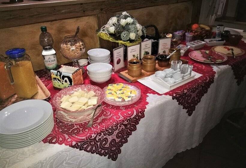 تختخواب و صبحانه Pension & Gasthaus Nostalgie