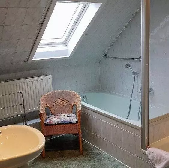 Aamiaismajoitus (B&B) Pension & Gasthaus Nostalgie