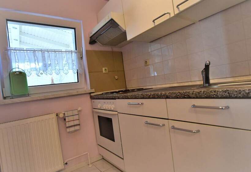 Homey Bungalow With Roofed Terrace, Garden