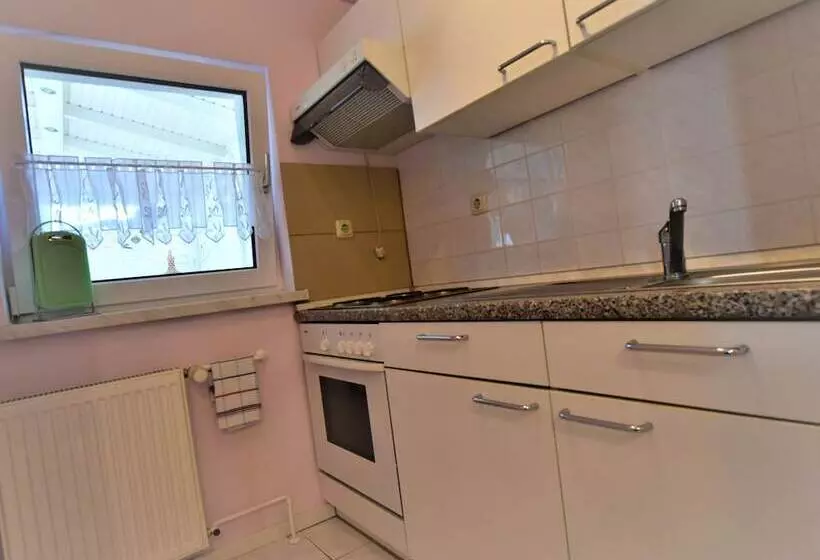 Homey Bungalow With Roofed Terrace, Garden