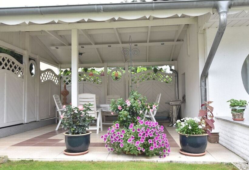 Homey Bungalow With Roofed Terrace, Garden