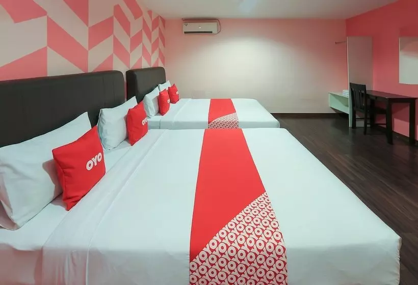 هتل 1st Inn By Oyo Rooms