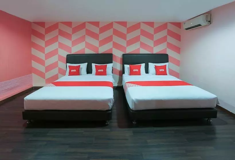 هتل 1st Inn By Oyo Rooms
