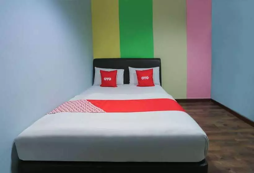 هتل 1st Inn By Oyo Rooms