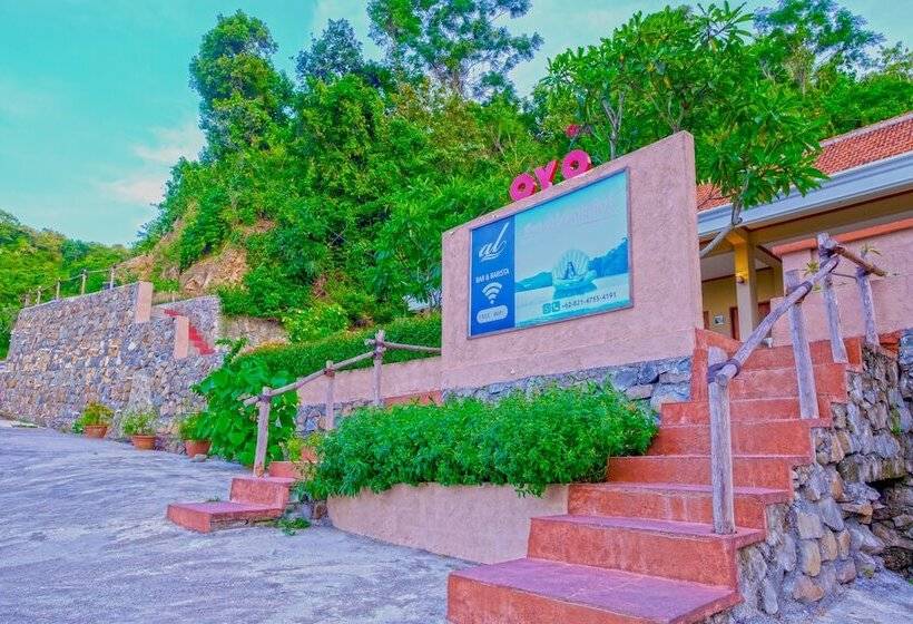 Отель Artati Bungalows And Restaurant By Oyo Rooms