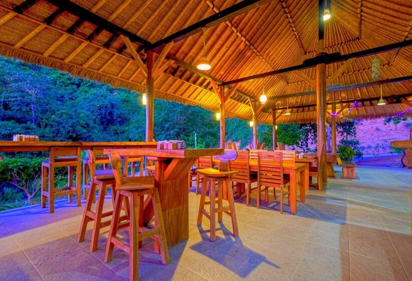 Отель Artati Bungalows And Restaurant By Oyo Rooms