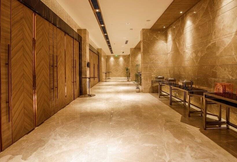 Hotel Holiday Inn Gurugram Sector 90, An Ihg