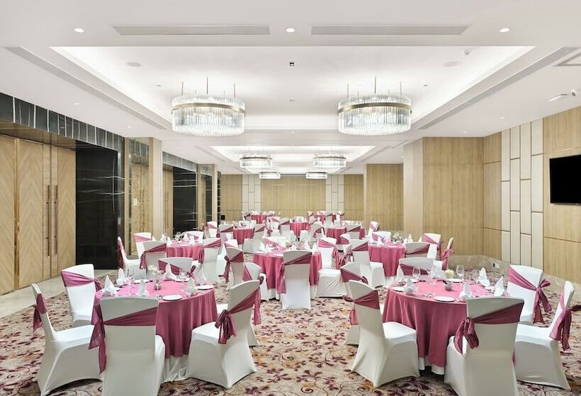 Hotel Holiday Inn Gurugram Sector 90, An Ihg